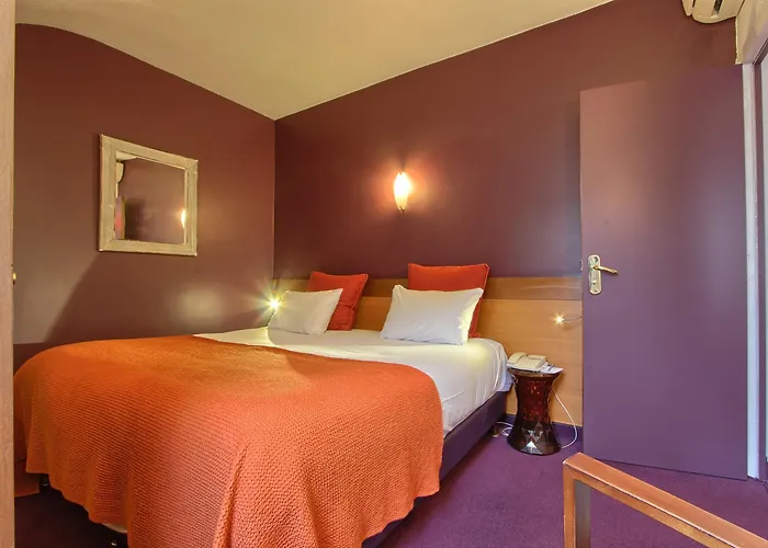 Timhotel Invalides Eiffel Hotel 3*