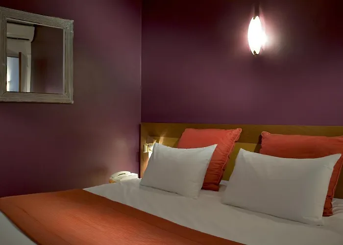 Timhotel Invalides Eiffel 3*