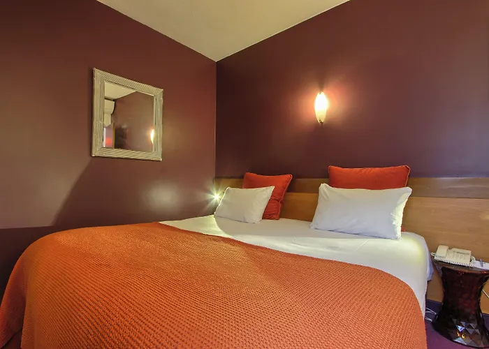 Timhotel Invalides Eiffel 3* Paris