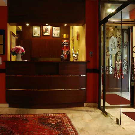 Timhotel Invalides Eiffel Hotel 3*